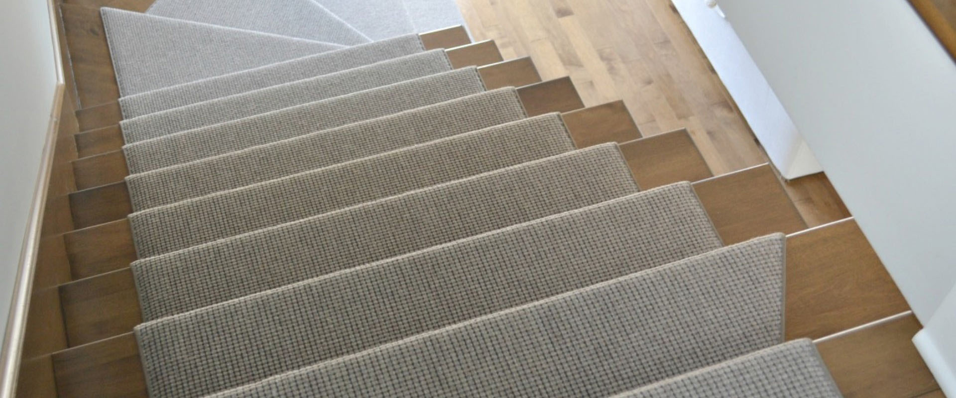 Quel tapis est le mieux adapté pour les escaliers ? - Actualités 